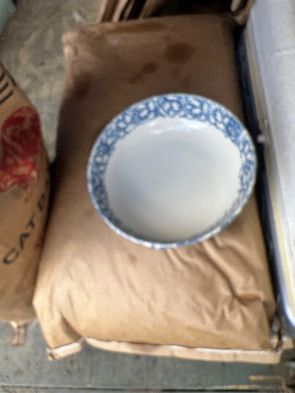 Source Unknown Blue and White Decorative Serving Bowl